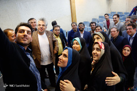 دلجویی خبرنگاران صداوسیما از خبرنگار باشگاه خبرنگاران جوان