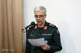 دیدار نوروزی فرماندهان ارشد نیروهای مسلح با رهبر معظم انقلاب