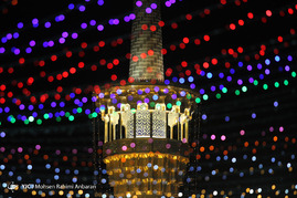 نقاره نوازی و آذین بندی حرم رضوی در شب ولادت امام علی(ع)‎