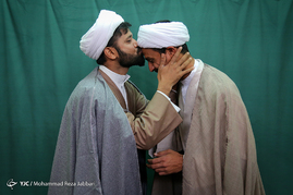 مراسم عمامه‌گذاری طلاب در سالروز ولادت حضرت علی(ع) - قم‎