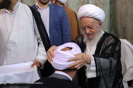 مراسم عمامه‌گذاری طلاب در سالروز ولادت حضرت علی(ع) - قم‎