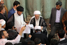 مراسم عمامه‌گذاری طلاب در سالروز ولادت حضرت علی(ع) - قم‎