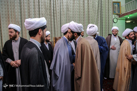 مراسم عمامه‌گذاری طلاب در سالروز ولادت حضرت علی(ع) - قم‎