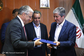 نشست خبری امضای قرداد رسمی 20 فروند هواپیما از شرکت فرانسوی ATR
