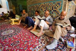 مراسم معنوی اعتکاف در مسجد حکیم اصفهان‎