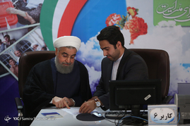 ثبت نام روحانی در انتخابات ریاست جمهوری