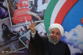 ثبت نام روحانی در انتخابات ریاست جمهوری