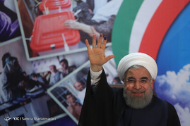 ثبت نام روحانی در انتخابات ریاست جمهوری