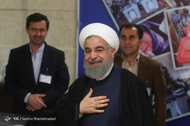 ثبت نام روحانی در انتخابات ریاست جمهوری