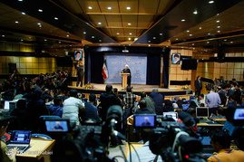 ثبت نام روحانی در انتخابات ریاست جمهوری