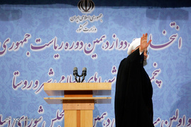 ثبت نام روحانی در انتخابات ریاست جمهوری