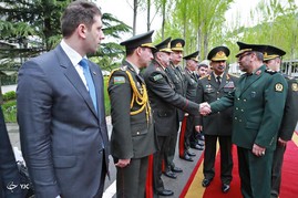 استقبال رسمی وزیر دفاع ایران از وزیر دفاع کشور آذربایجان