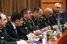 استقبال رسمی وزیر دفاع ایران از وزیر دفاع کشور آذربایجان