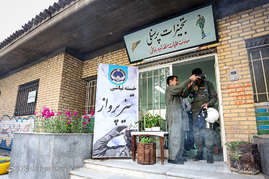 مانور هواپیماهای جنگی از پایگاه هشتم شکاری به مناسبت روز ارتش‎ - اصفهان
