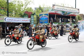 مراسم رژه نیروهای مسلح ارتش جمهوری اسلامی ایران - مشهد