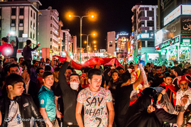 شادی هواداران پرسپولیس در خیابان های تهران