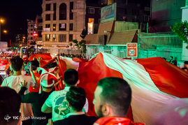 شادی هواداران پرسپولیس در خیابان های تهران