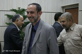 کمیسیون بررسی تبلیغات انتخابات برای بررسی مجدد برگزاری زنده مناظرات