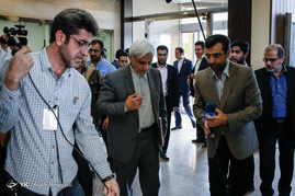ضبط برنامه با دوربین با حضور سید مصطفی هاشمی طبا نامزد انتخابات ریاست جمهوری