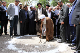 مراسم آغاز ساخت میهمان‌سرای خادمان حرم‌های حضرت امام علی(ع) و حضرت ابوالفضل(ع) در مشهد
