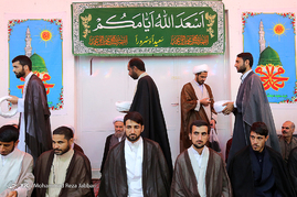 مراسم عمامه گذاری طلاب توسط آیت الله صافی گلپایگانی‎ - قم
