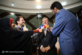 پشت صحنه ضبط برنامه اسحاق جهانگیری نامزد انتخابات ریاست جمهوری