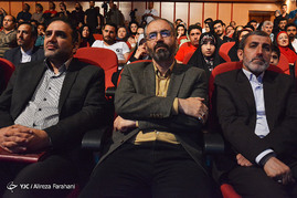 آیین اختتامیه دوازدهمین جشنواره سراسری تتاتر بچه های مسجد شامگاه امروز سه شنبه در سالن مهر حوزه هنری با حضور جمعی از هنرمندان برگزار شد.