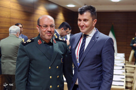 ملاقات وزیر دفاع ایران با وزیر دفاع صربستان 