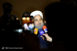 پشت صحنه ضبط برنامه حسن روحانی نامزد انتخابات ریاست جمهوری