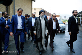 پشت صحنه ضبط برنامه ابراهیم رئیسی نامزد انتخابات ریاست جمهوری