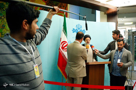 پشت صحنه ضبط برنامه ابراهیم رئیسی نامزد انتخابات ریاست جمهوری