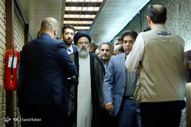 پشت صحنه ضبط برنامه ابراهیم رئیسی نامزد انتخابات ریاست جمهوری
