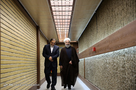 پشت صحنه ضبط برنامه حسن روحانی نامزد انتخابات ریاست جمهوری
