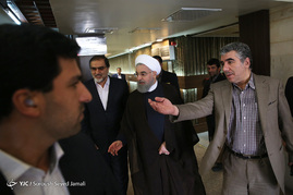 پشت صحنه ضبط برنامه حسن روحانی نامزد انتخابات ریاست جمهوری