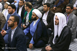 دیدار شرکت‌کنندگان در مسابقات بین‌المللی قرآن با رهبر معظم انقلاب