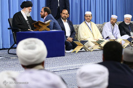 دیدار شرکت‌کنندگان در مسابقات بین‌المللی قرآن با رهبر معظم انقلاب