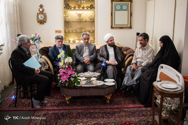 عیادت نماینده مقام معظم رهبری از جانبازان