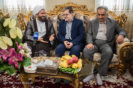 عیادت نماینده مقام معظم رهبری از جانبازان