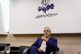 پشت صحنه ضبط برنامه مصطفی هاشمی طبا نامزد انتخابات ریاست جمهوری
