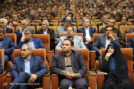 تجلیل از معلمان و مدیران برتر استان اصفهان