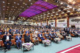 تجلیل از معلمان و مدیران برتر استان اصفهان