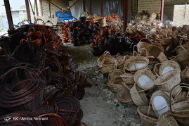 کارگاه‌ سبدبافی بانوان روستای ویست شهرستان خوانسار