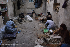 کارگاه‌ سبدبافی بانوان روستای ویست شهرستان خوانسار