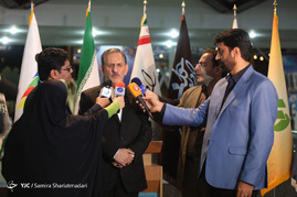 پشت صحنه ضبط برنامه اسحاق جهانگیری نامزد انتخابات ریاست جمهوری