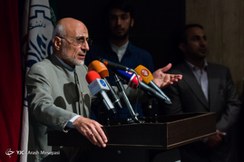 نشست پرسش و پاسخ دانشجویی میرسلیم در دانشگاه شریف