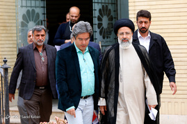 پشت صحنه ضبط برنامه ابراهیم رئیسی نامزد انتخابات ریاست جمهوری