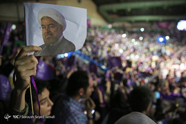 همایش بانوان حامی حسن روحانی‎