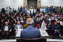 سخنرانی میرسلیم در دانشگاه آزاد واحد علوم و تحقیقات