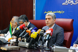 نشست خبری طیب نیا وزیر امور اقتصادی و دارایی
