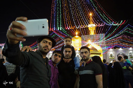 حرم مطهر رضوی در شب نیمه شعبان